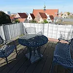 Fuerstenhof In Der Altstadt Mit Terrasse Und Parkplatz